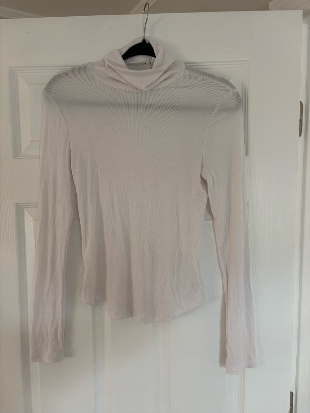Aritzia Sunday Best Cream Long-Sleeve Turtleneck Top